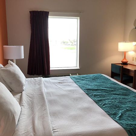 Howard Johnson By Wyndham Airport Луисвилл Экстерьер фото